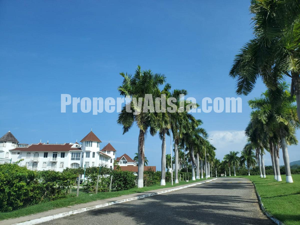 1 bed Apartment For Sale in Seacastles Rose Hall, St. James, Jamaica