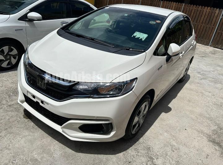 2018 Honda FIT HYBRID