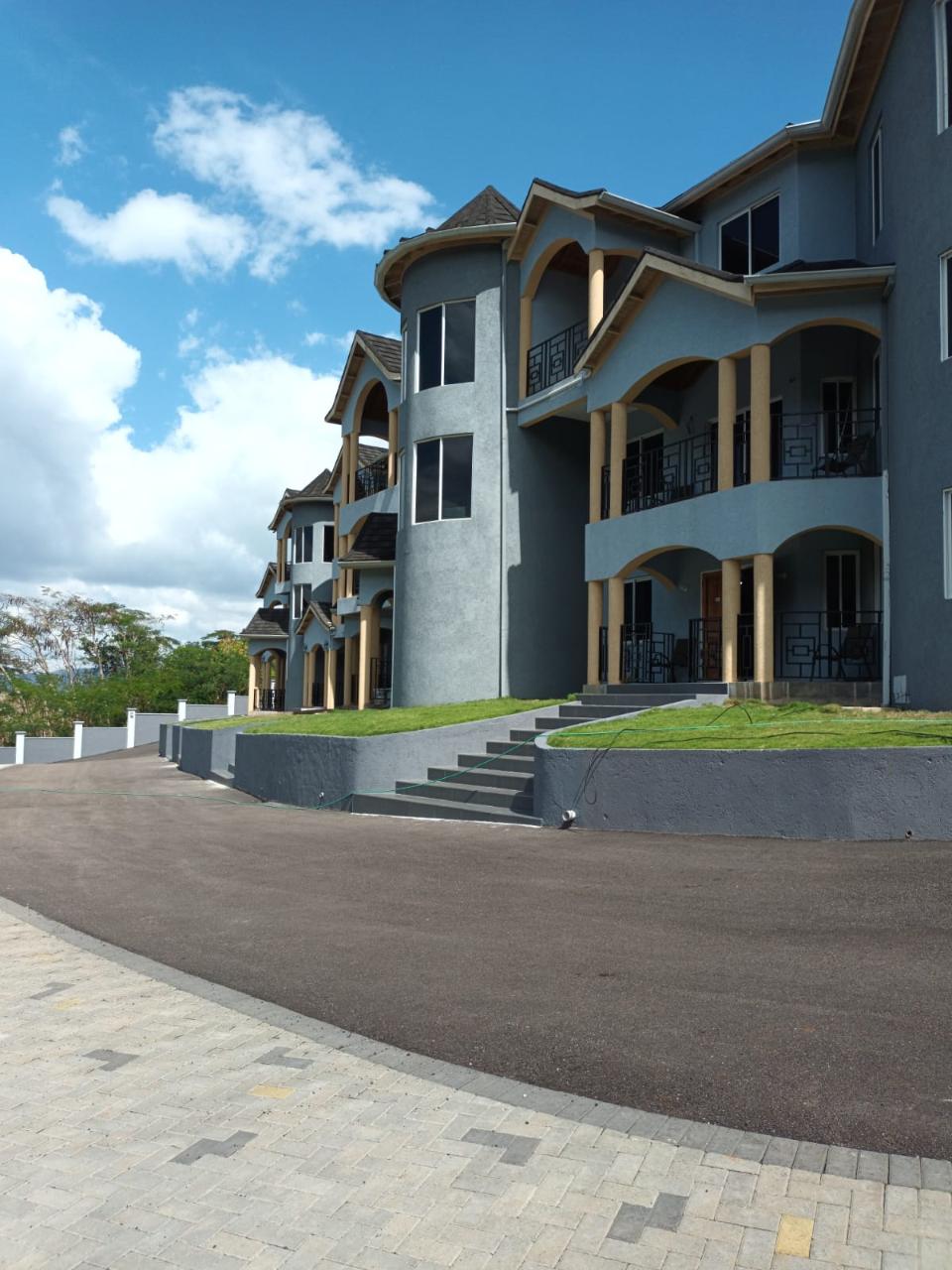 Apartment for Sale   Mandeville
