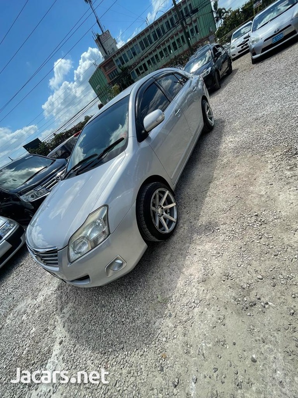 Toyota Premio 2,0L 2010