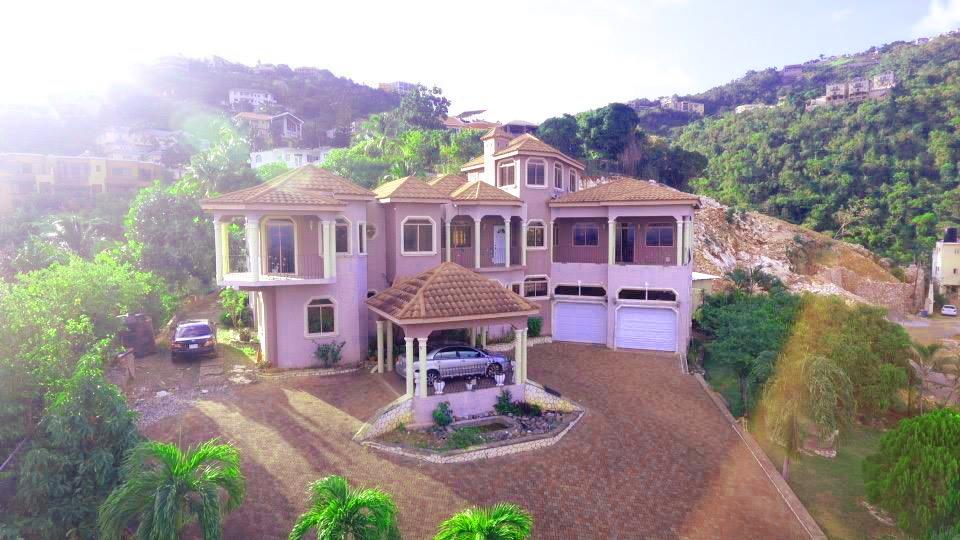 House for Sale   Kingston 19