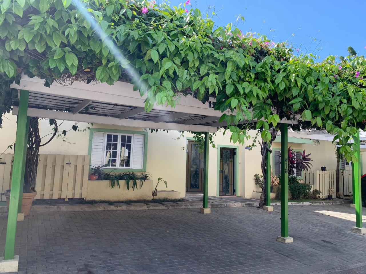 Townhouse for Sale   Kingston 6