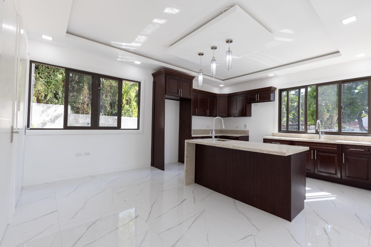 Apartment for Sale   Kingston 8