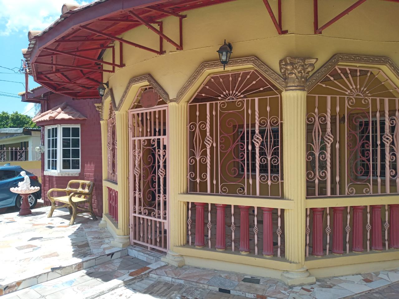 House for Sale   Kingston 20