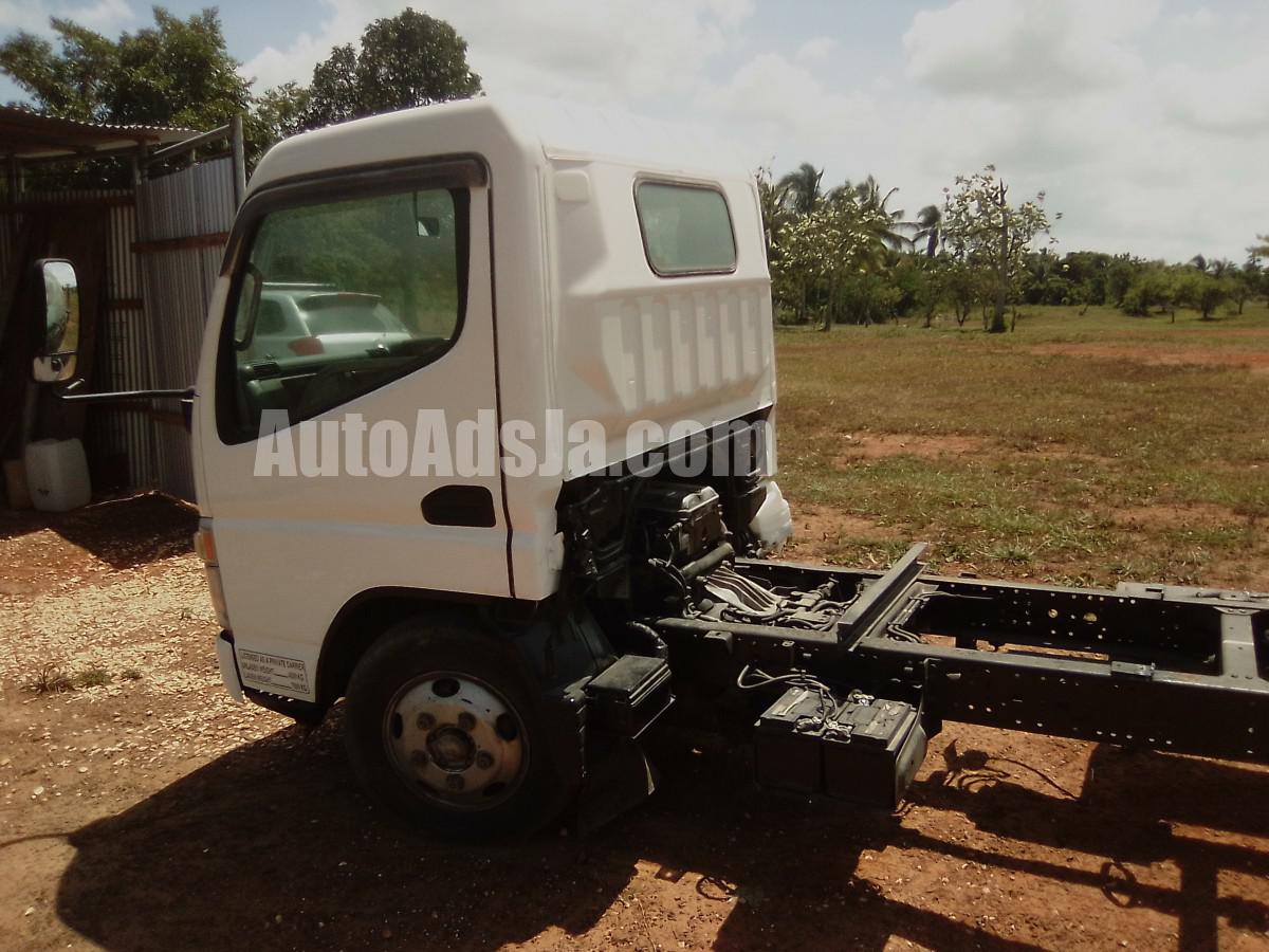 2003 Mitsubishi Canter