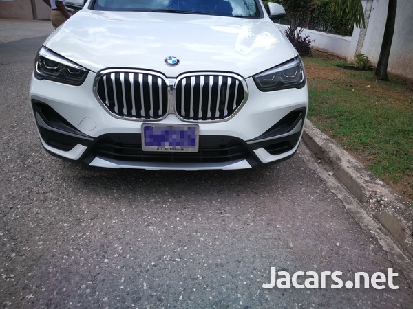 BMW X1 1,5L 2021