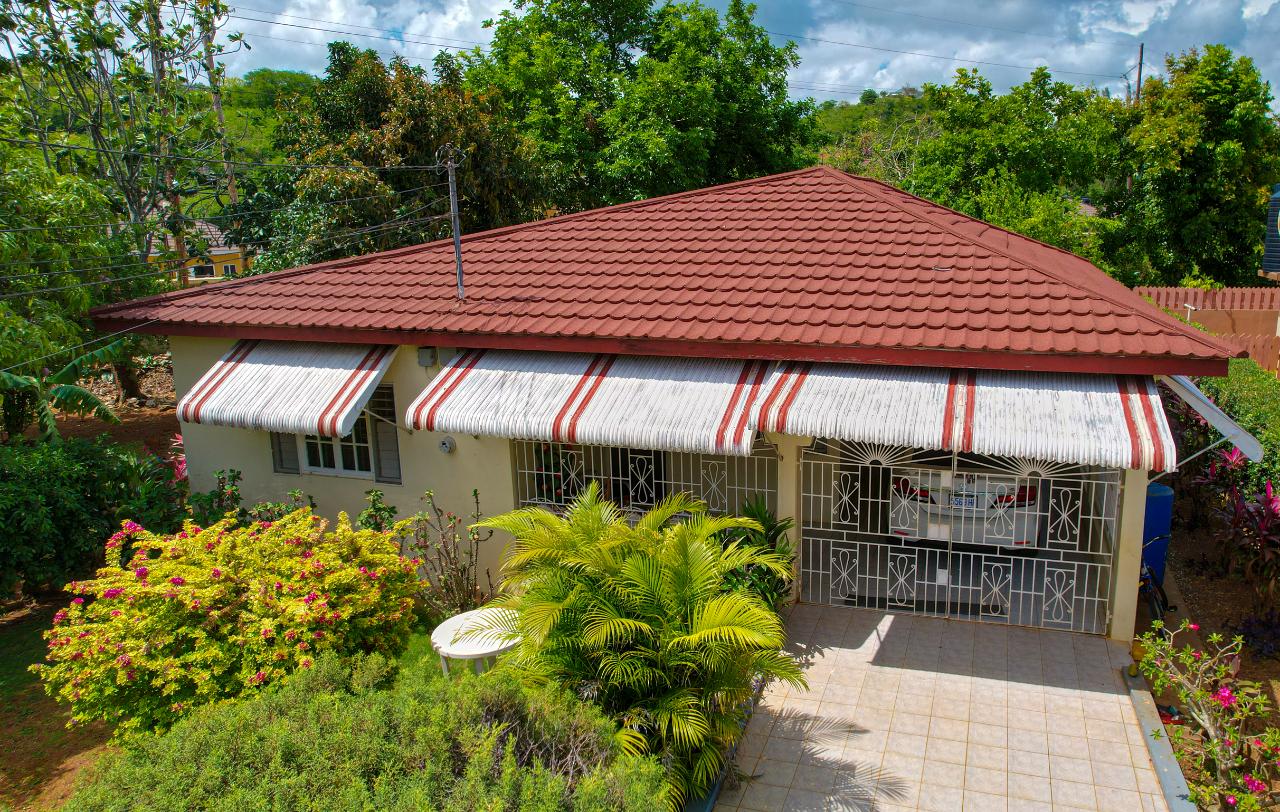 House for Sale   Spanish Town