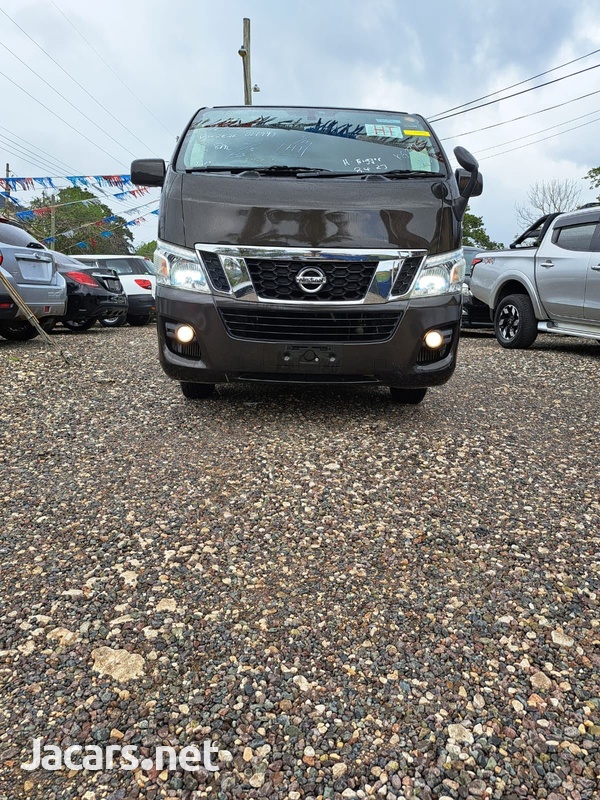 Nissan Caravan 2,0L 2015