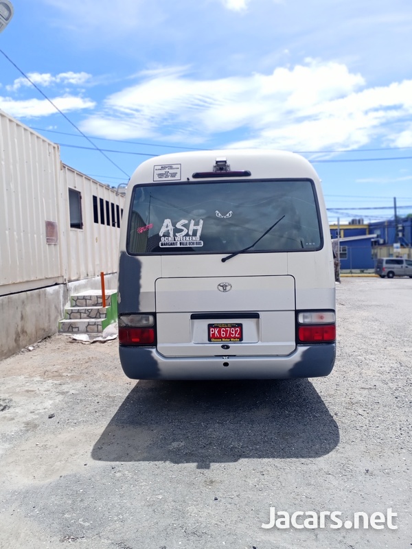 2007 Toyota Coaster