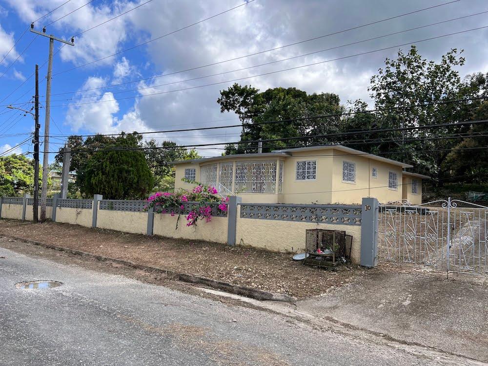 House for Sale   Montego Bay