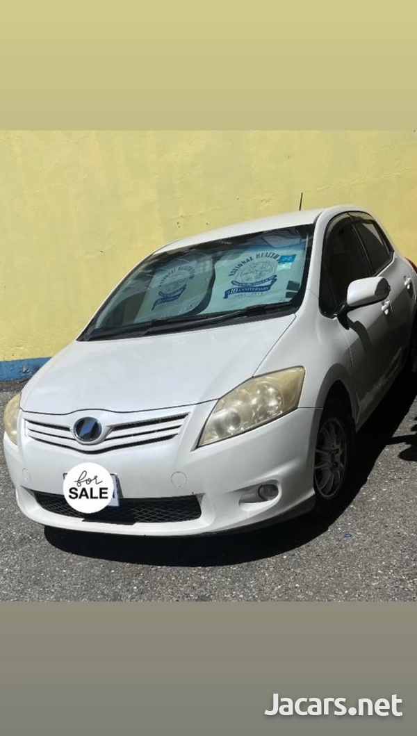 Toyota AURIS 1,8L 2012
