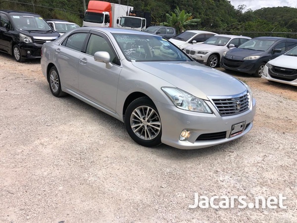 Toyota Crown 2,5L 2013
