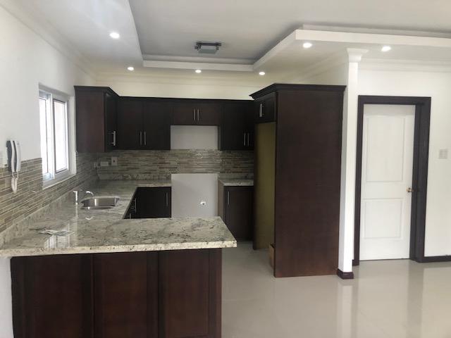 Apartment for Rent   Kingston 8