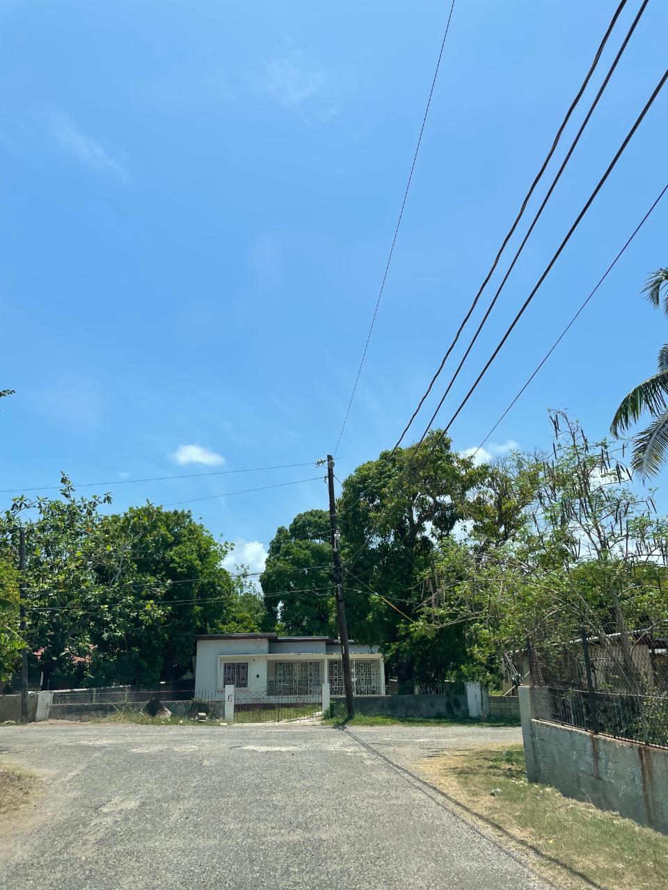 House for Sale   May Pen