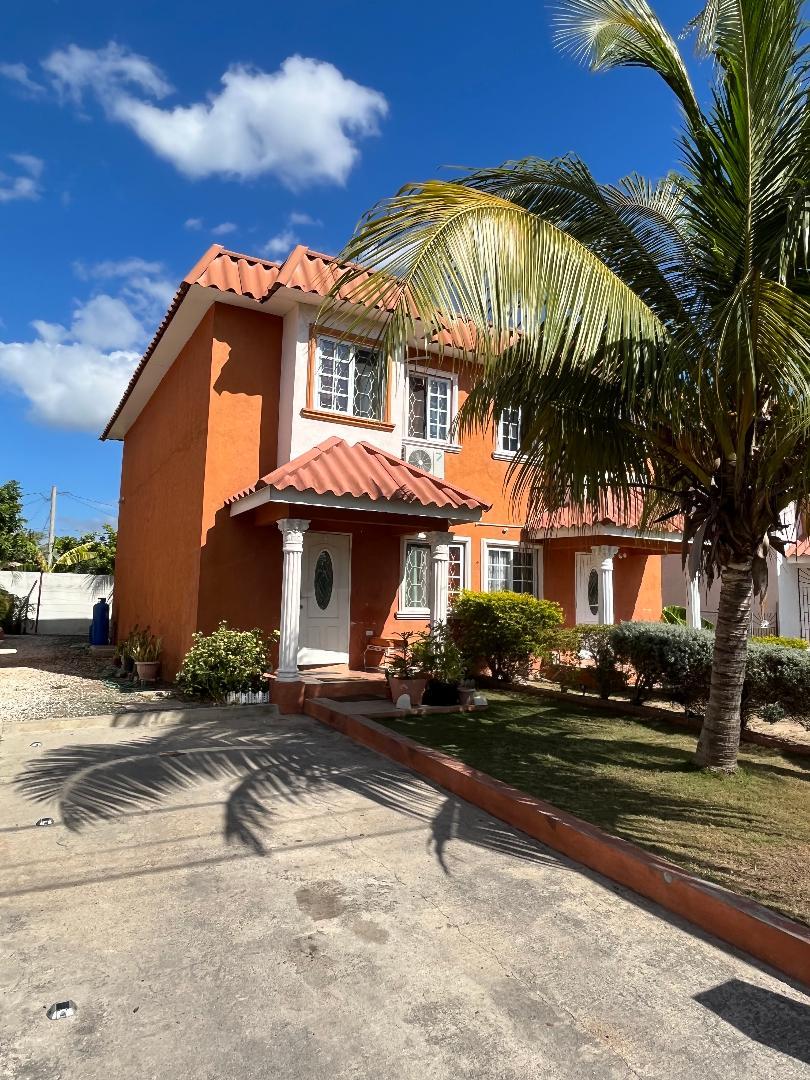 Townhouse for Sale   Spanish Town