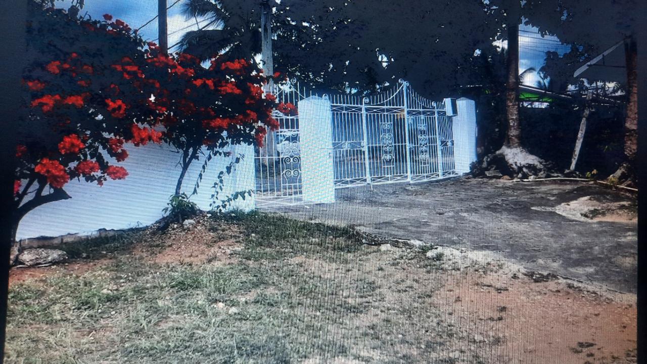 House for Sale   Linstead