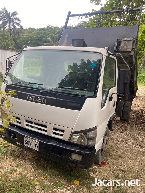 ISUZU TIPPER 2008