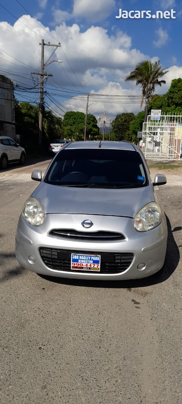 Nissan March 1,2L 2012