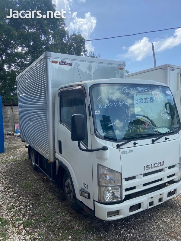 2012 Isuzu Elf