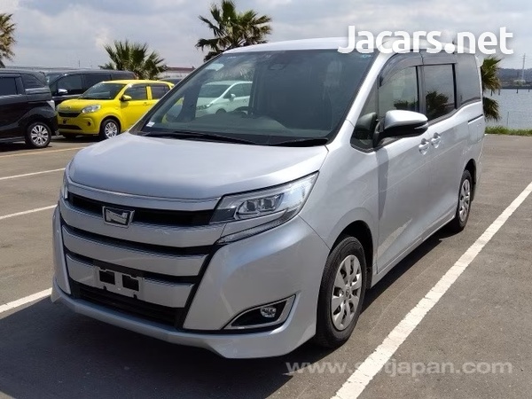Toyota Noah 2,0L 2018