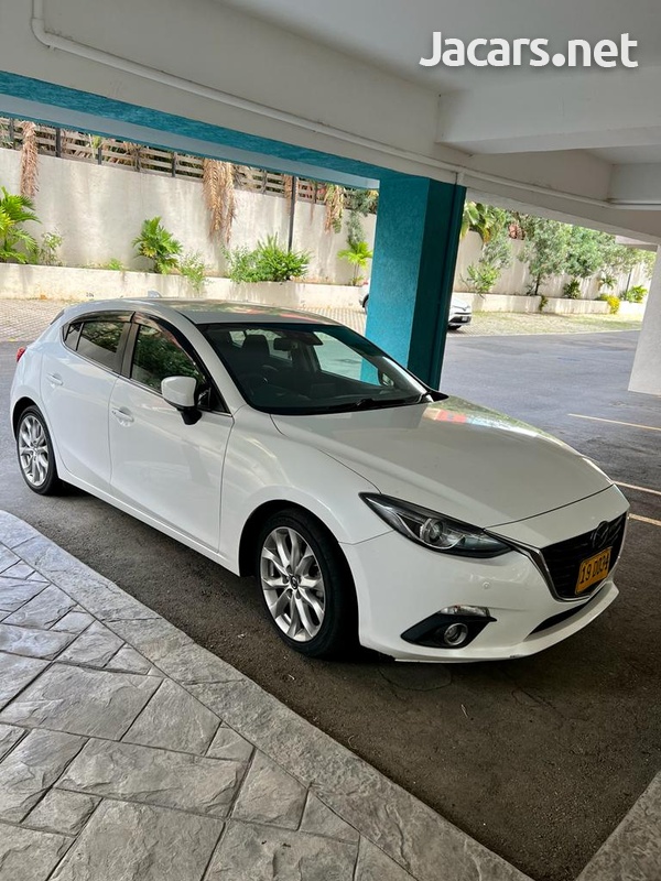 Mazda Axela 2,0L 2014