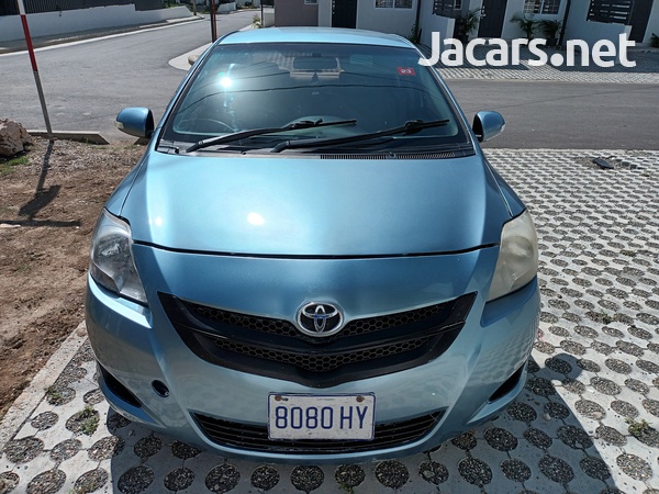 Toyota Belta 1,3L 2012
