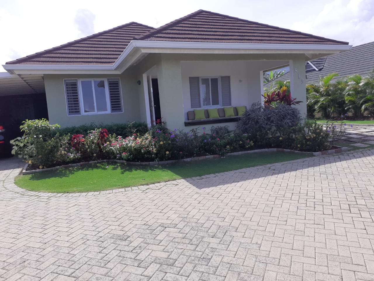 House for Rent   Laughlands