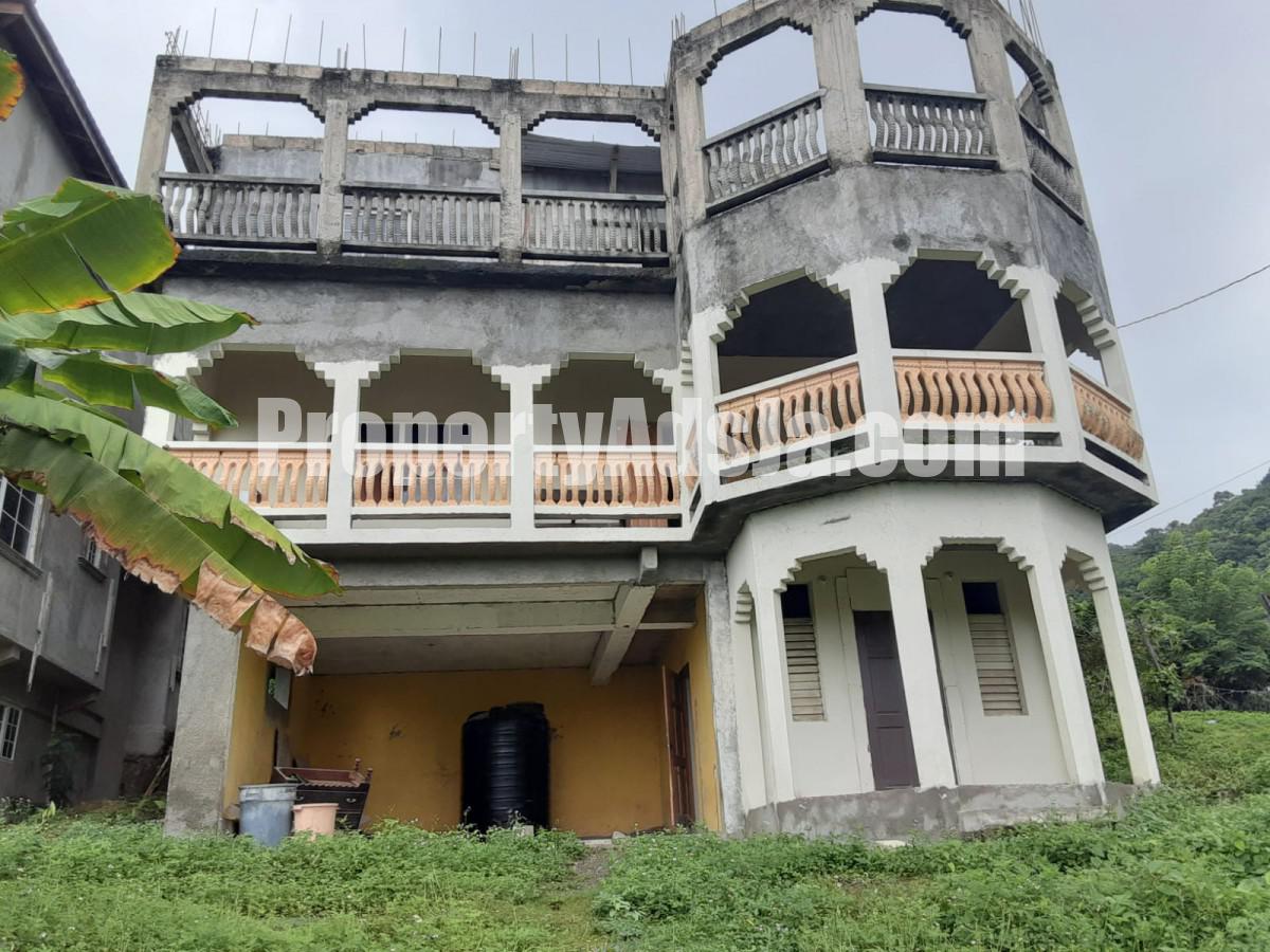 5 bed House For Sale in Fairy Hill, Portland, Jamaica