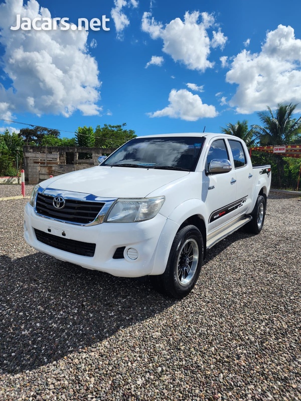 2012 hilux 4x4 standard desiel