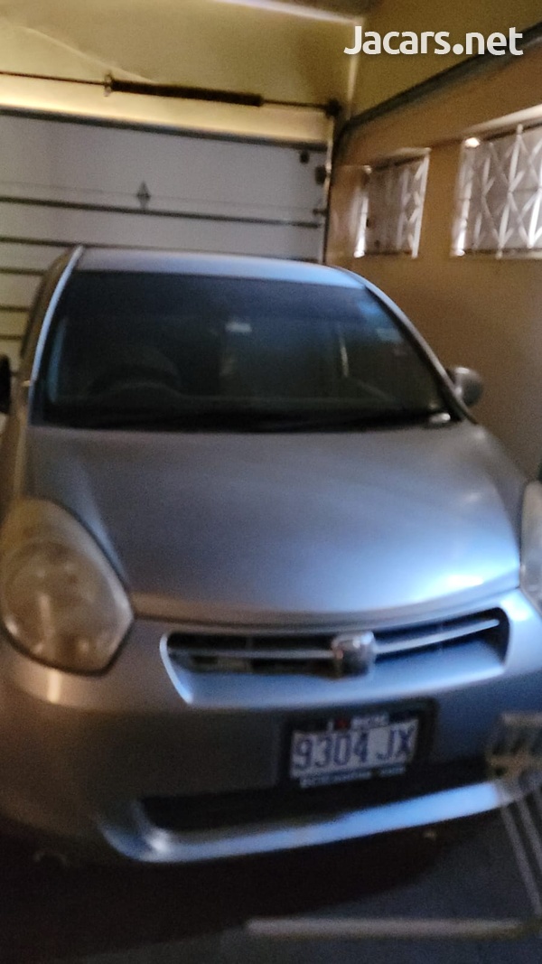 Toyota Passo 1,0L 2012
