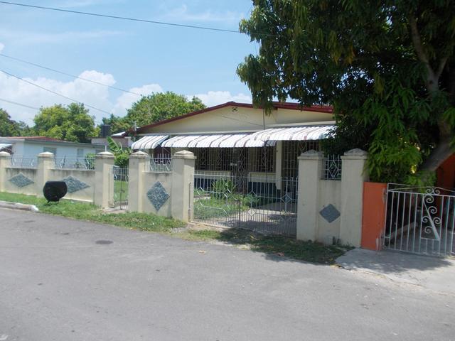 House for Sale   Black River
