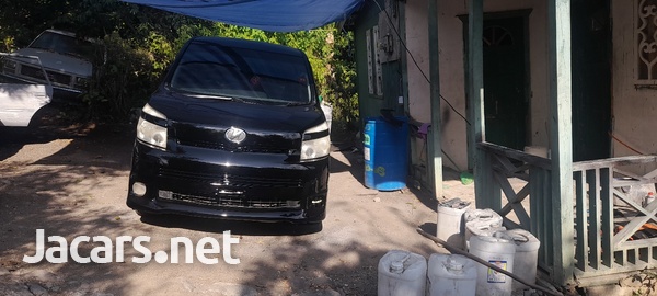 Toyota Voxy 2,0L 2009