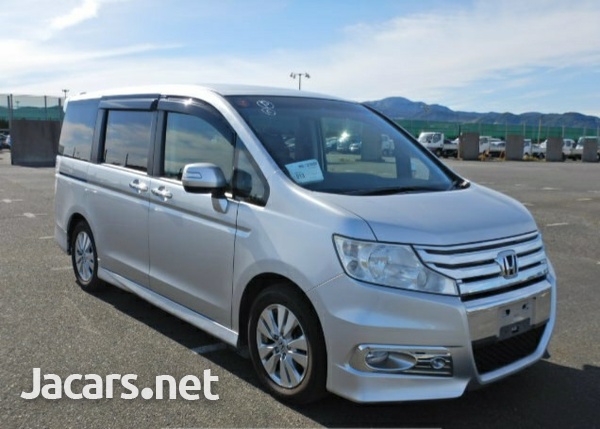 Honda Stepwgn Spada 2,0L 2012