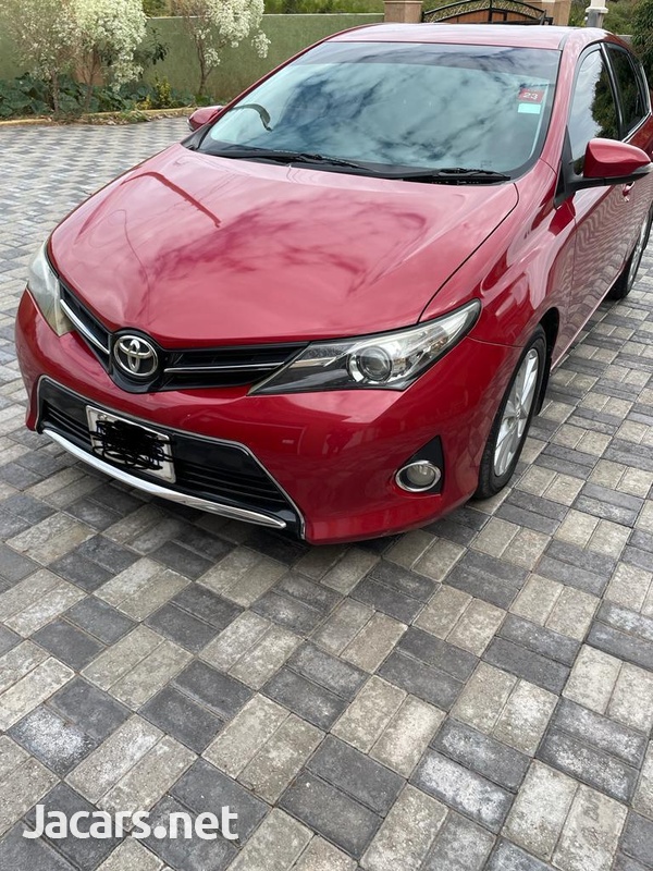 Toyota AURIS 1,8L 2013
