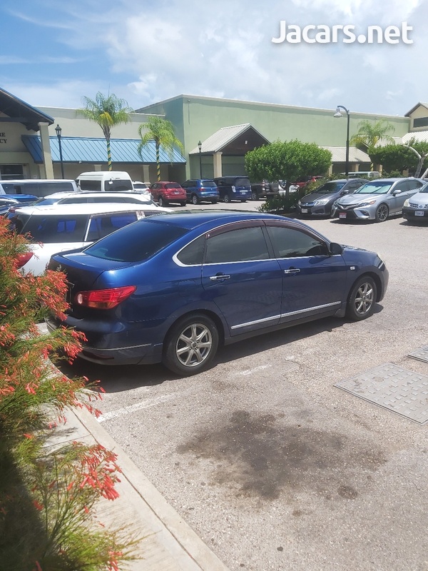 Nissan Bluebird 2,0L 2011