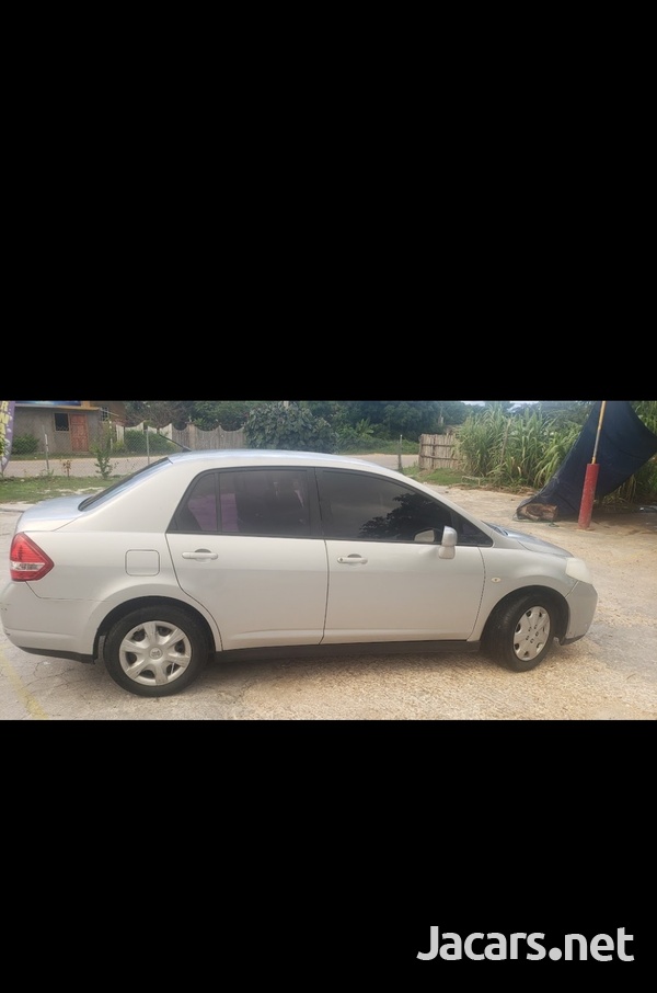 Nissan Tiida 1,5L 2009