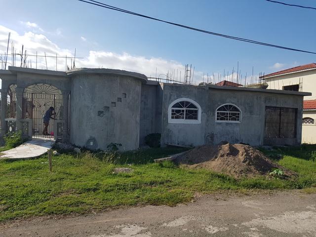 House for Sale   May Pen