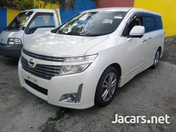 Nissan Elgrand 2,5L 2013