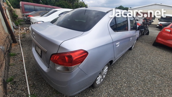 Mitsubishi Attrage 1,3L 2020
