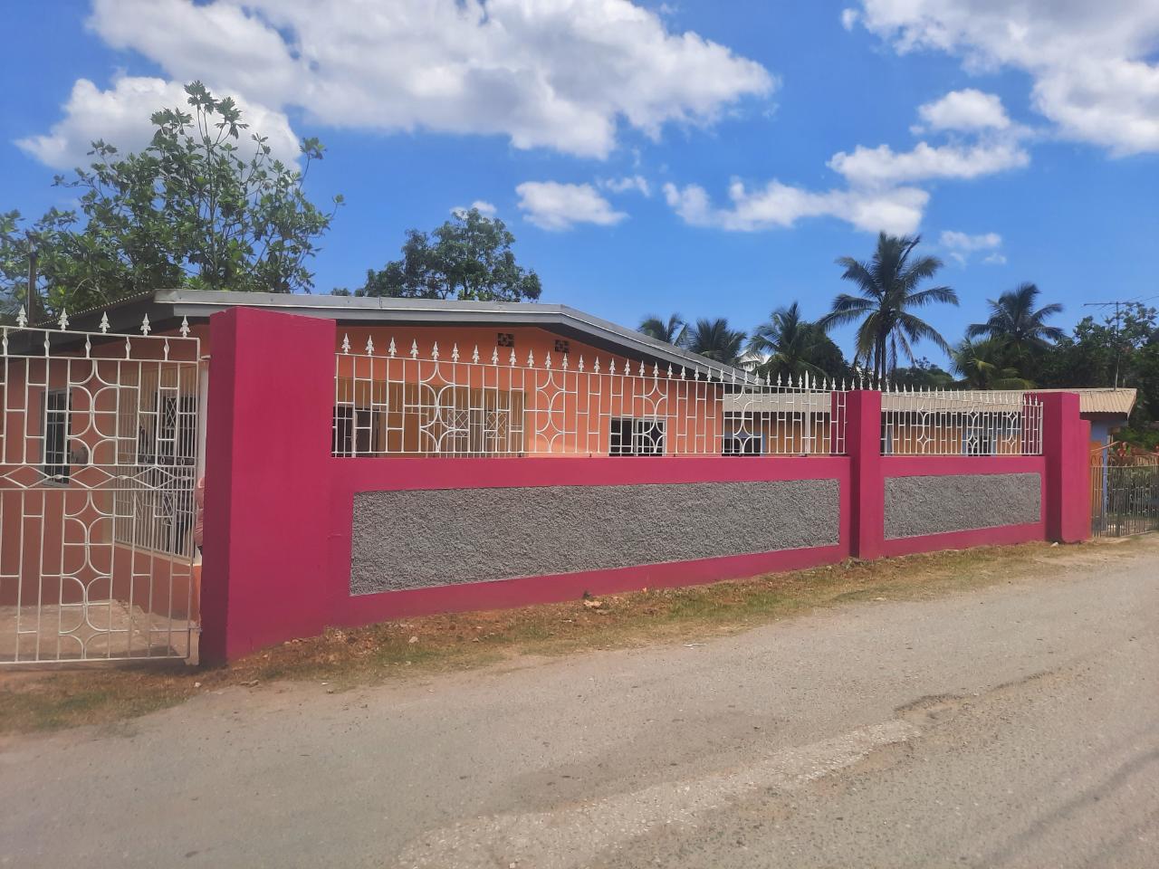 House for Sale   Bog Walk