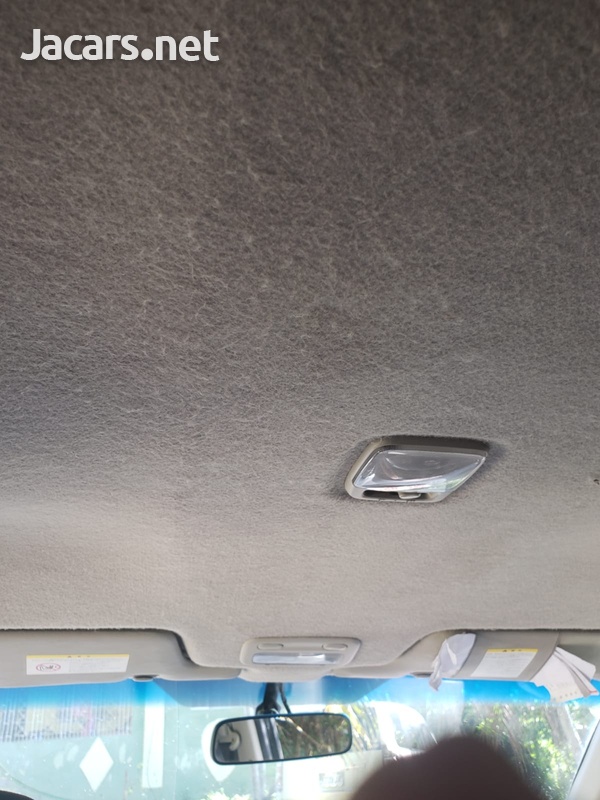 Nissan Wingroad 4,0L 2013