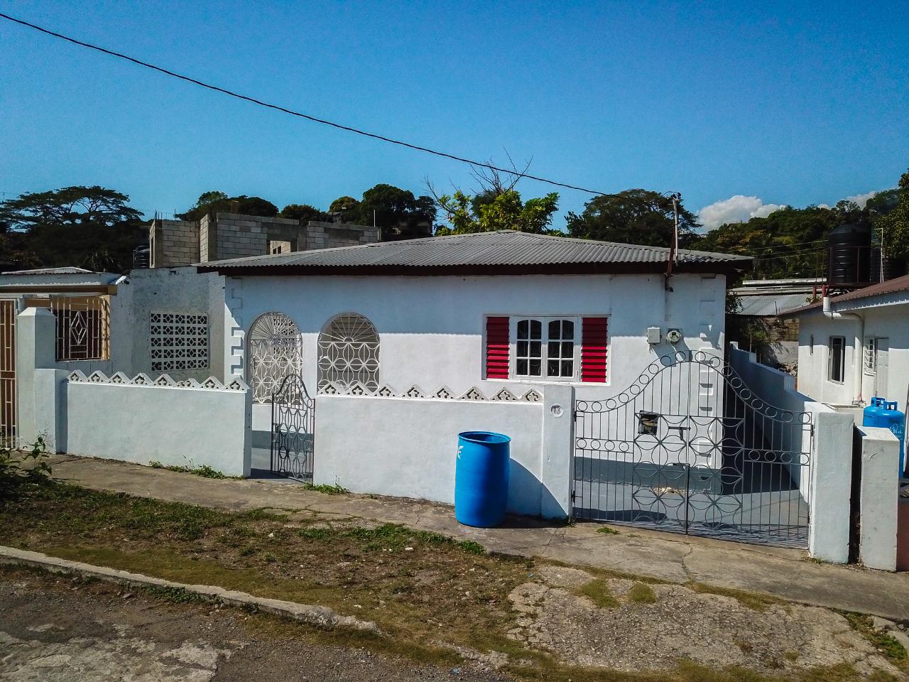 House for Sale   Kingston 7