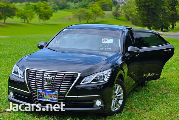 Toyota Crown 2,5L 2014
