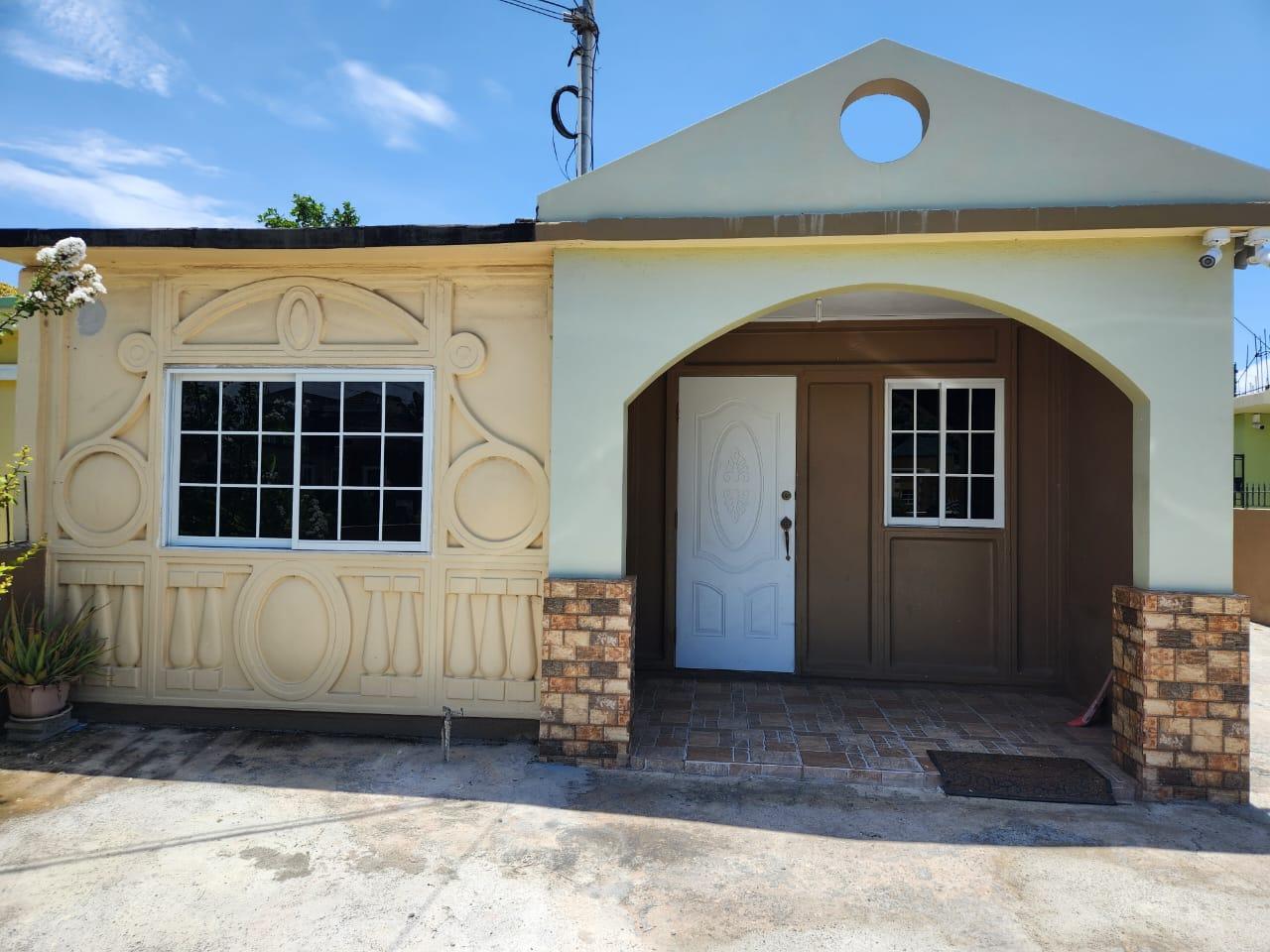 House for Rent   Portmore Pines