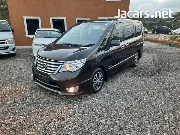 Nissan Serena 2,0L 2014