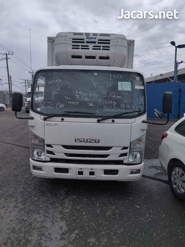 Isuzu freezer truck