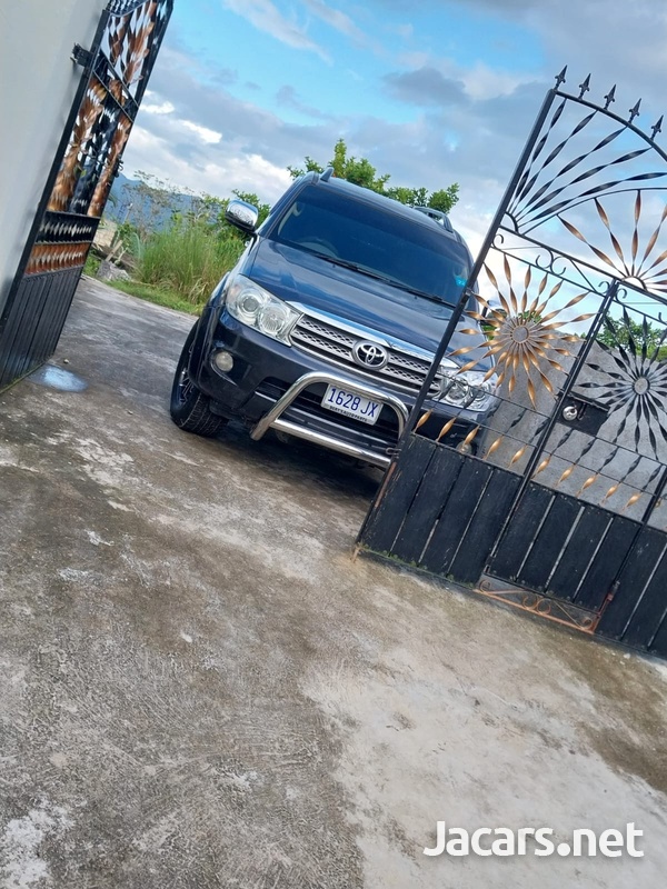 Toyota Fortuner 2,7L 2010