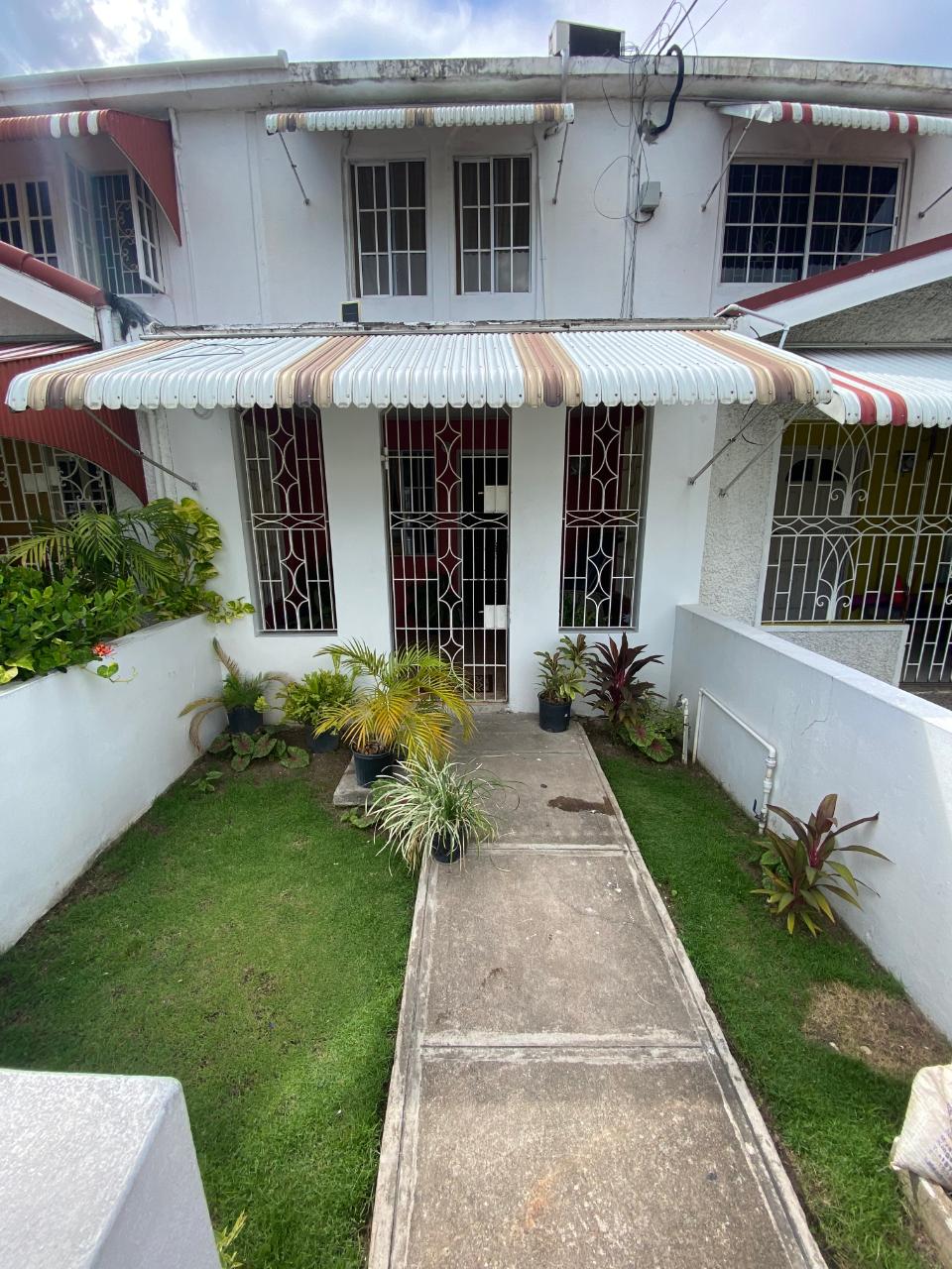 Townhouse for Sale   Kingston 10