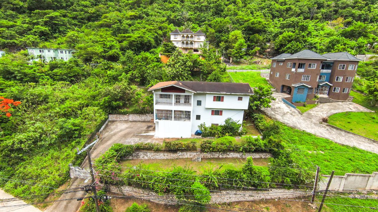 House for Sale   Kingston 19