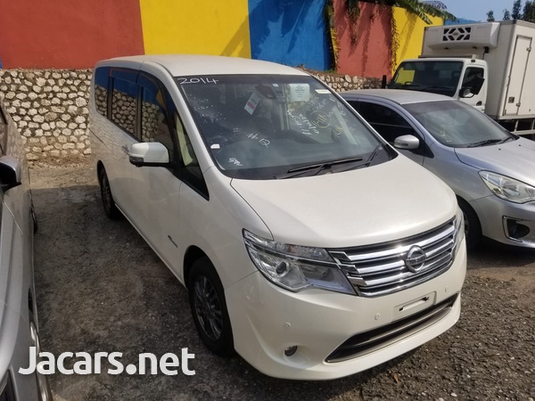 Nissan Serena 2,0L 2014